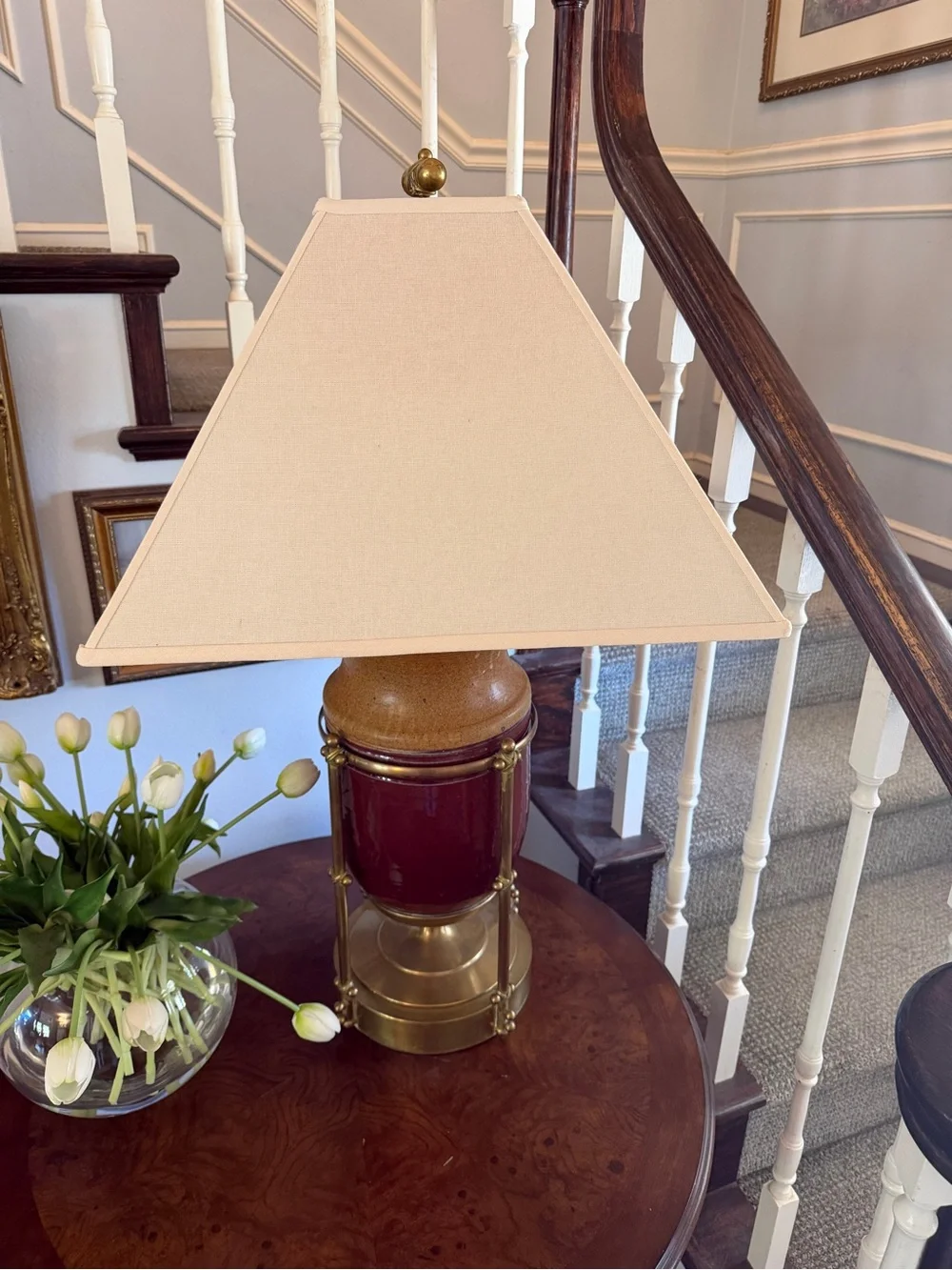 Vintage Mid Century Ceramic Brass Accent Table Lamp in Red and Tan by - Picture 5 of 12